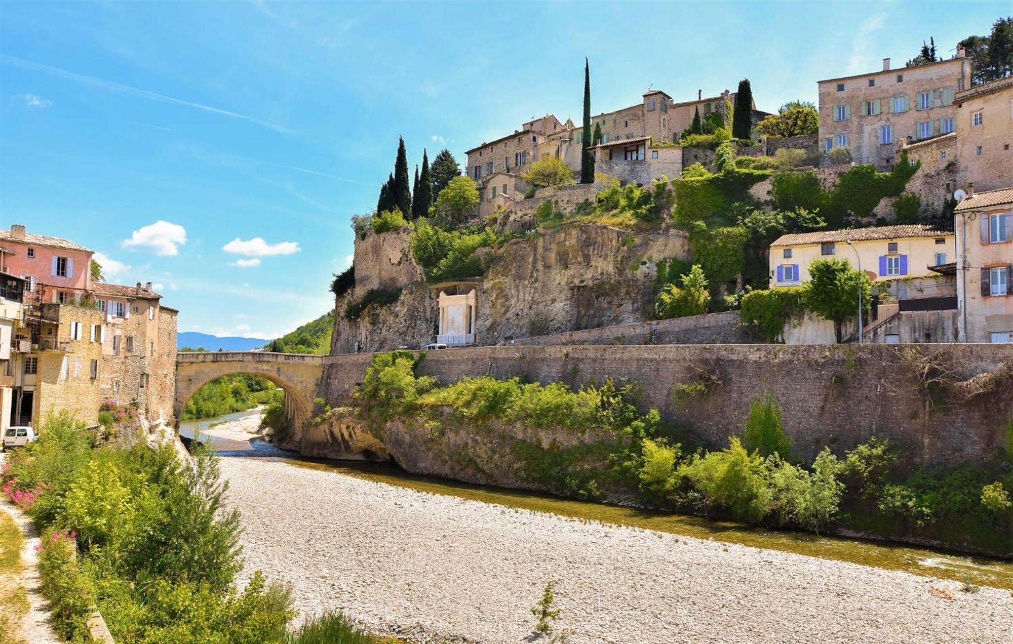 Beautiful Home In Vaison-La-Romaine Bagian luar foto