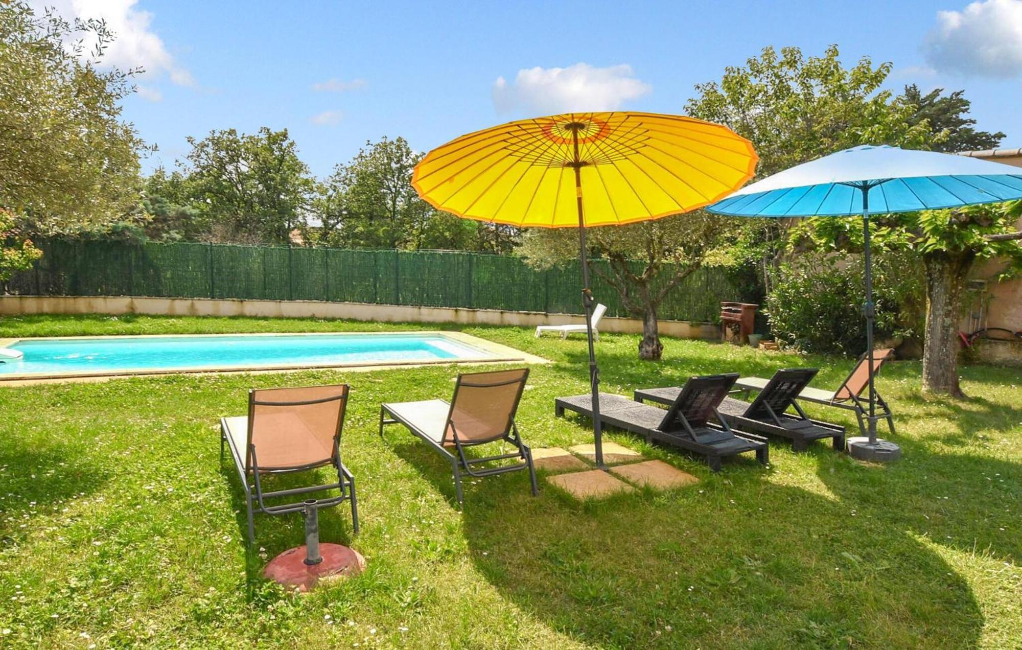 Beautiful Home In Vaison-La-Romaine Bagian luar foto