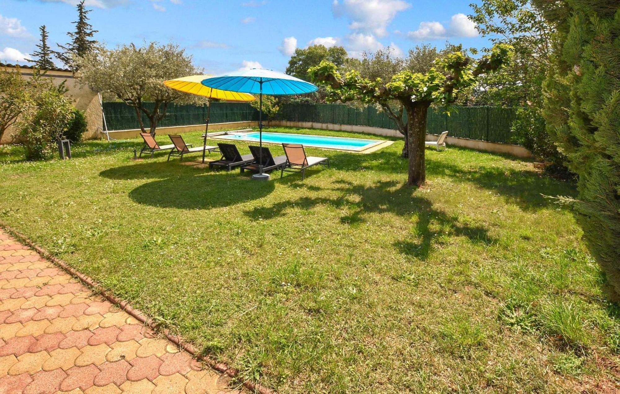 Beautiful Home In Vaison-La-Romaine Bagian luar foto